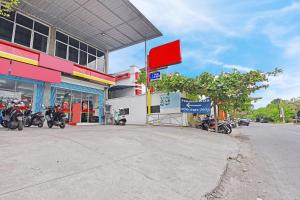 Galeriebild der Unterkunft OYO 91351 87 Guest House in Balian