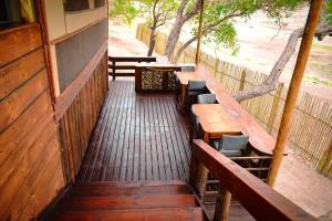 Balkón nebo terasa v ubytování Nako Okavango Guesthouse