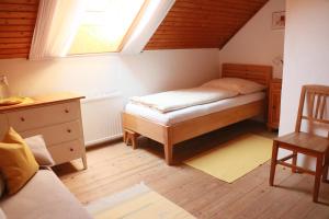 Łóżko lub łóżka w pokoju w obiekcie Bio Archehof Zachhiesen - stay & relax