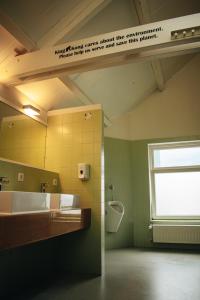Bagno di King Kong Hostel