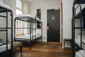 Letto o letti in una camera di King Kong Hostel