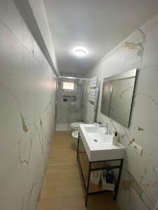 Ένα μπάνιο στο Magici Sogni-Bordighera +13 φωτογραφίες