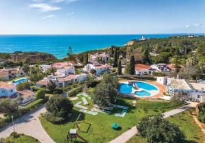 Hồ bơi trong/gần Casa Catarina