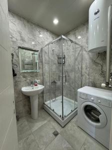 Ένα μπάνιο στο SeaHorizon D'Lux 2 Bedrooms with 1 Living room