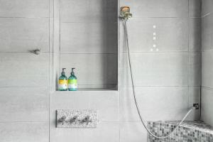 Bagno di Golden Ocean Azure Hotel