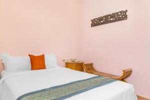 Letto o letti in una camera di Golden Ocean Azure Hotel