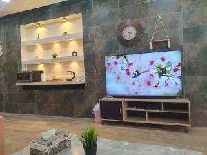 O bucătărie sau chicinetă la ستوديو بفناء خارجي ومدخل سيارة خاصين