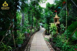 Zahrada ubytování Srey Krob Leak Resort , ស្រីគ្រប់លក្ខណ៌ រីសត