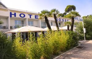 O edifício em que o hotel se localiza