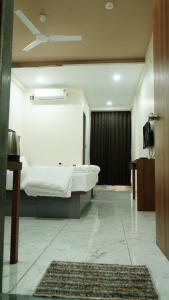 Gallery image of Hotel Kailash Inn in Garudeshwar