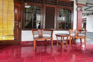 Fotografie z fotogalerie ubytování OYO 91829 Hotel Artha v destinaci Tjakranegara