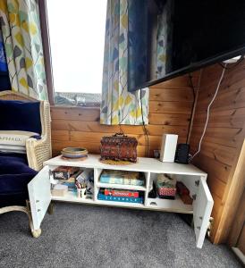 3 Bedroom Ocean View Lodge的休息区