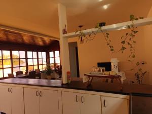 Kuchyň nebo kuchyňský kout v ubytování Casa da Lagoa + 31 fotografií