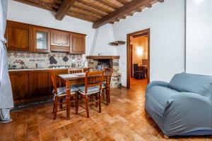 Kuchyň nebo kuchyňský kout v ubytování Agriturismo Meriggio