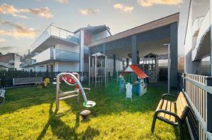 Zahrada ubytování APARTAMENT PRZY WYDMIE