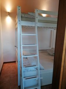 Postel nebo postele na pokoji v ubytování Villa Madi