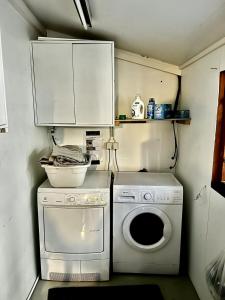 Kuchyň nebo kuchyňský kout v ubytování Discover Iceland Lodges
