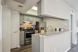 Gallery image of 3001 Crystal Springs 723 I Spacious 2 Bed 2 Bath in Bedford