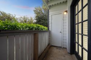 Gallery image of 3001 Crystal Springs 721 I Spacious 2 Bed 2 Bath in Bedford