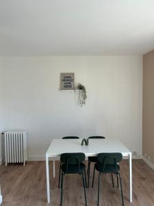 Фотография из галереи F4 lumineux proche Gare et centre ville в Орлеане