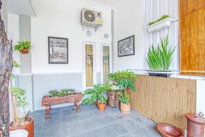 Fotografie z fotogalerie ubytování SPOT ON 92012 Homestay Grand Mahkota Permai Syariah v destinaci Cilacap