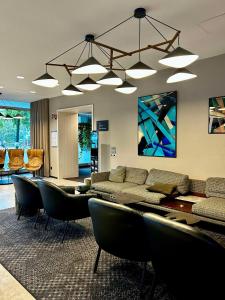 Ein Sitzbereich in der Unterkunft Hotel Berlin, Berlin, a member of Radisson Individuals