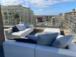 Predel za sedenje v nastanitvi Penthouse Solaris
