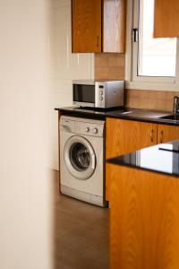 Køkken eller tekøkken på Nissi Beach Apartment