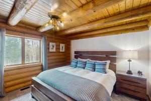 Katil atau katil-katil dalam bilik di Serenity View Cabin