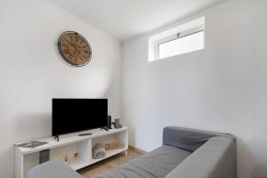 Μια τηλεόραση ή/και κέντρο ψυχαγωγίας στο Nuria House