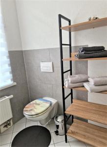 Ein Badezimmer in der Unterkunft Citywohnung Südliche Innenstadt II
