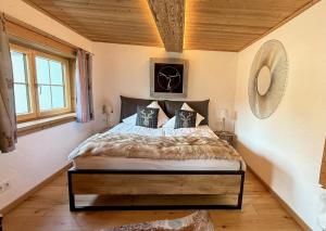 Postel nebo postele na pokoji v ubytování CHALET BELLE WILD by Belle Stay