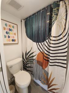 Ένα μπάνιο στο Uptown Grove AC-1 Block from Casino & Boardwalk!