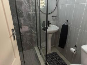 Phòng tắm tại Lemao Guest House