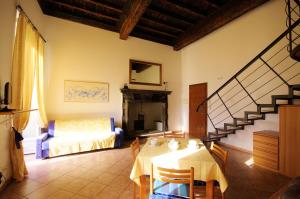 Postel nebo postele na pokoji v ubytování Residence Celeste + 37 fotografií