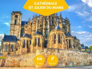 Fotografia z galérie ubytovania Idéal Groupe - Grands Espaces - 4 chambres - Parking Gratuit - Proche Centre, Gare & Transports - Wifi - OFFRE SPECIAL de Reduction jusqu'à -50 v destinácii Le Mans