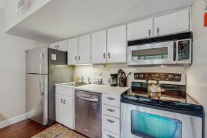 Η κουζίνα ή μικρή κουζίνα στο Mariner's Watch 4267