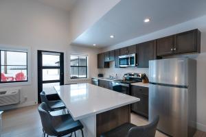 Kuchyň nebo kuchyňský kout v ubytování Jewel View Cottages Unit 1, 1BD1BA + 8 fotografií