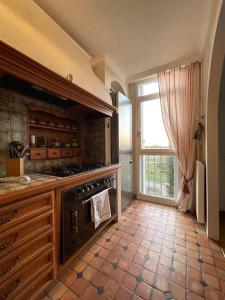 Nhà bếp/bếp nhỏ tại Bel & Grand Appartement proche du centre