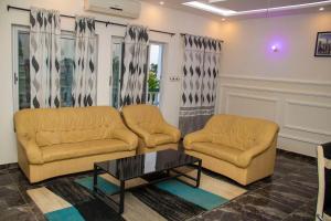 Alifa tankpè calavi 3 CH的休息区