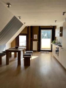 Η κουζίνα ή μικρή κουζίνα στο Wohnung