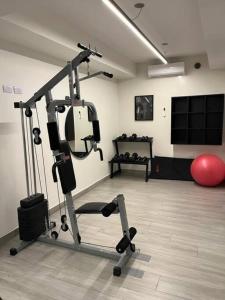 Pusat kecergasan dan/atau kemudahan kecergasan di Palermo CoWork and Jacuzzi Studio