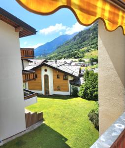 Nespecifikovaný výhled na hory nebo výhled na hory při pohledu z apartmánu
