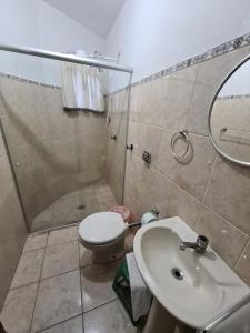 Ένα μπάνιο στο Pousada VITORIA GARDEN