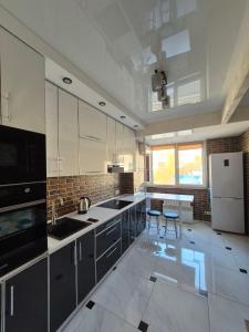 Dapur atau dapur kecil di Квартира Люкс Одесская
