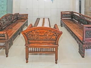 Predel za sedenje v nastanitvi SUPER OYO 92672 Hotel Bsd