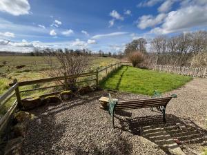 Giardino di Stable Cottage by Roslin Glen
