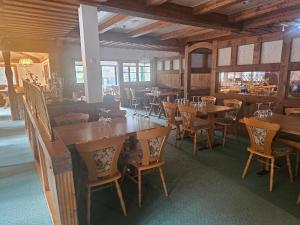 Εστιατόριο ή άλλο μέρος για φαγητό στο Le Cavalier +30 φωτογραφίες