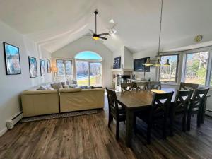 Fotografie z fotogalerie ubytování FV26 Renovated golf course townhouse v destinaci Carroll