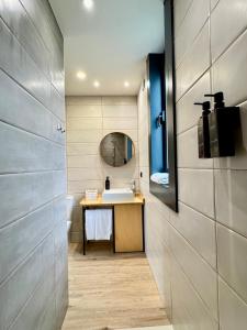 Koupelna v ubytování Square house + 42 fotografií